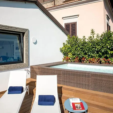 The Ivy * Sant'Agnello