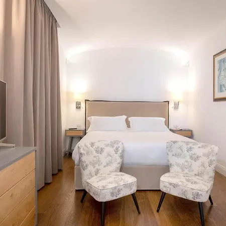 The Ivy * Sant'Agnello