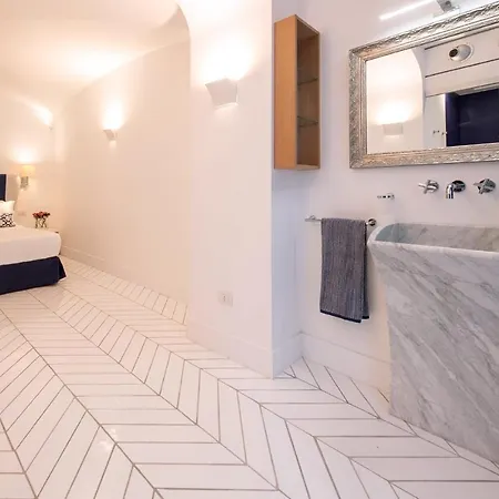 The Ivy * Sant'Agnello