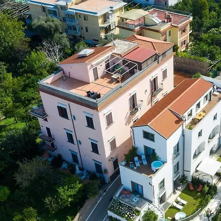 The Ivy Villa *